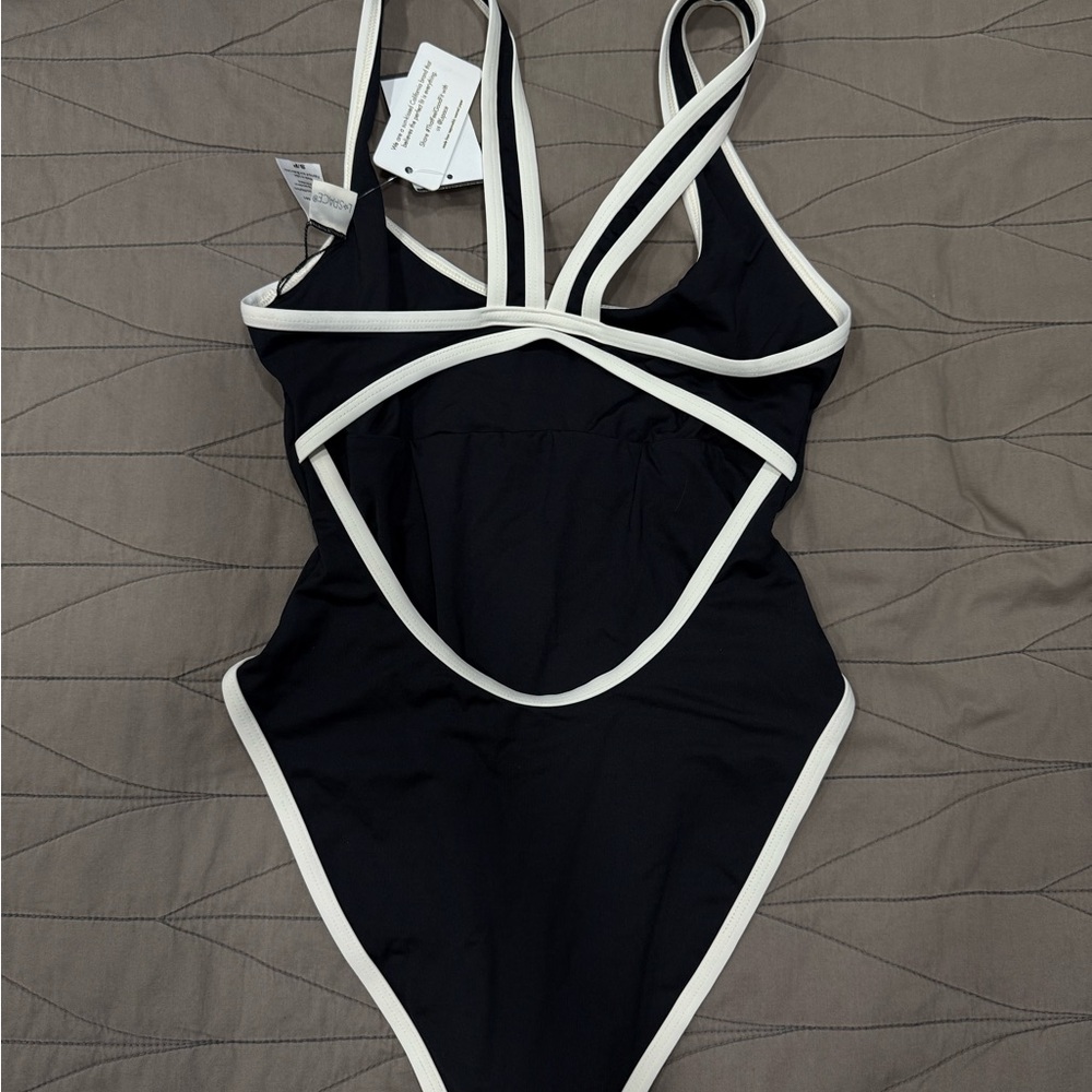 L*Space Black and White One-Piece Swimsuit - Picture 5 of 8